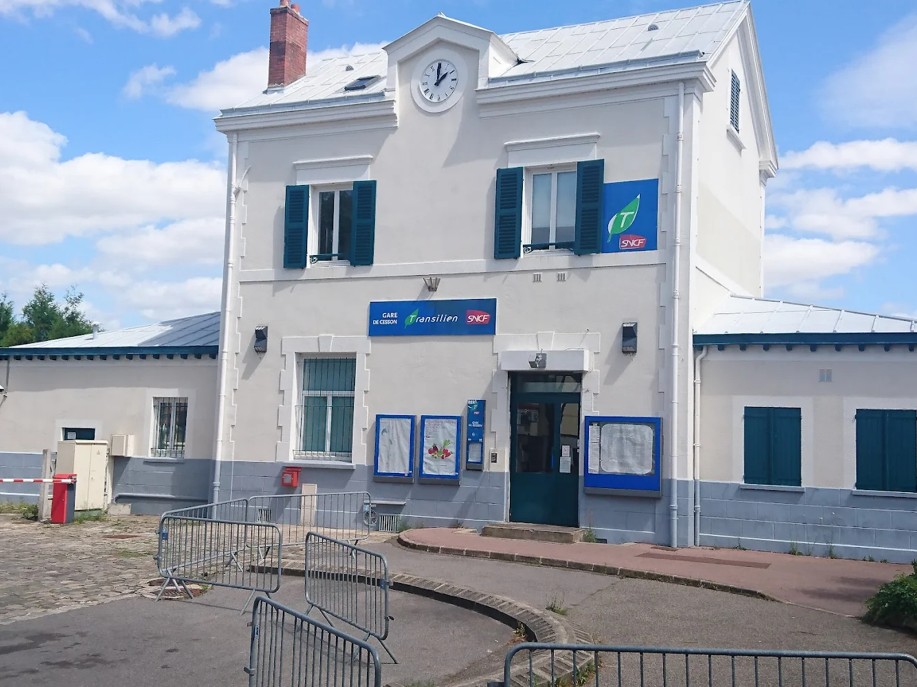 Gare de Cesson